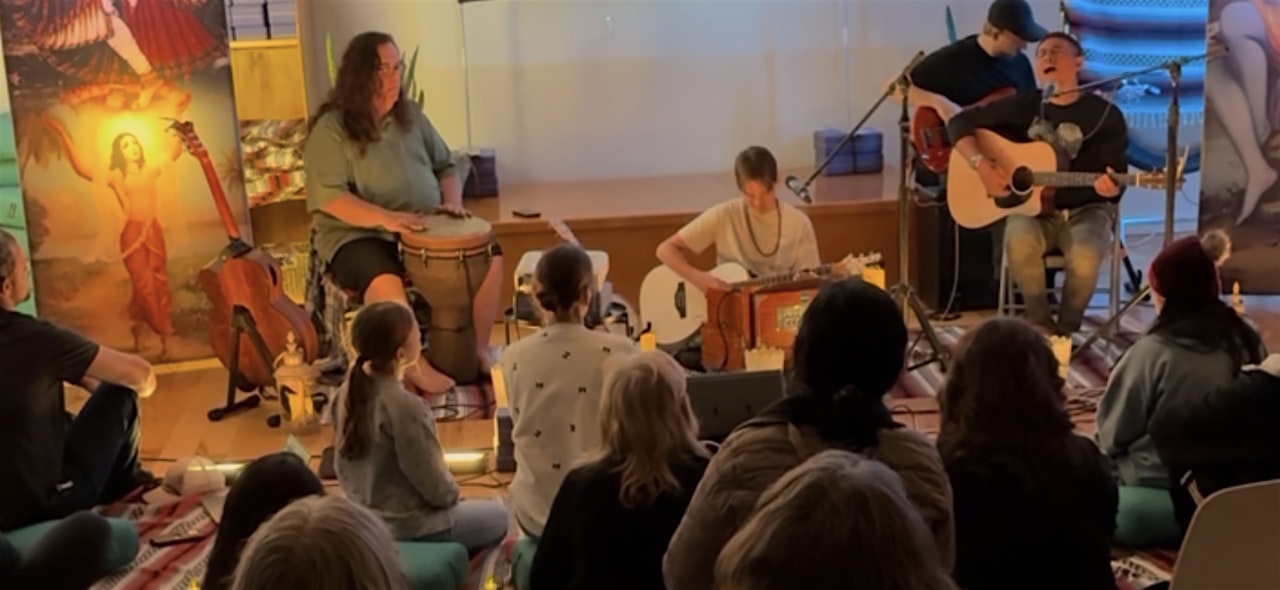 Enchanted Evening ~ Kirtan and Plant-based Dinner