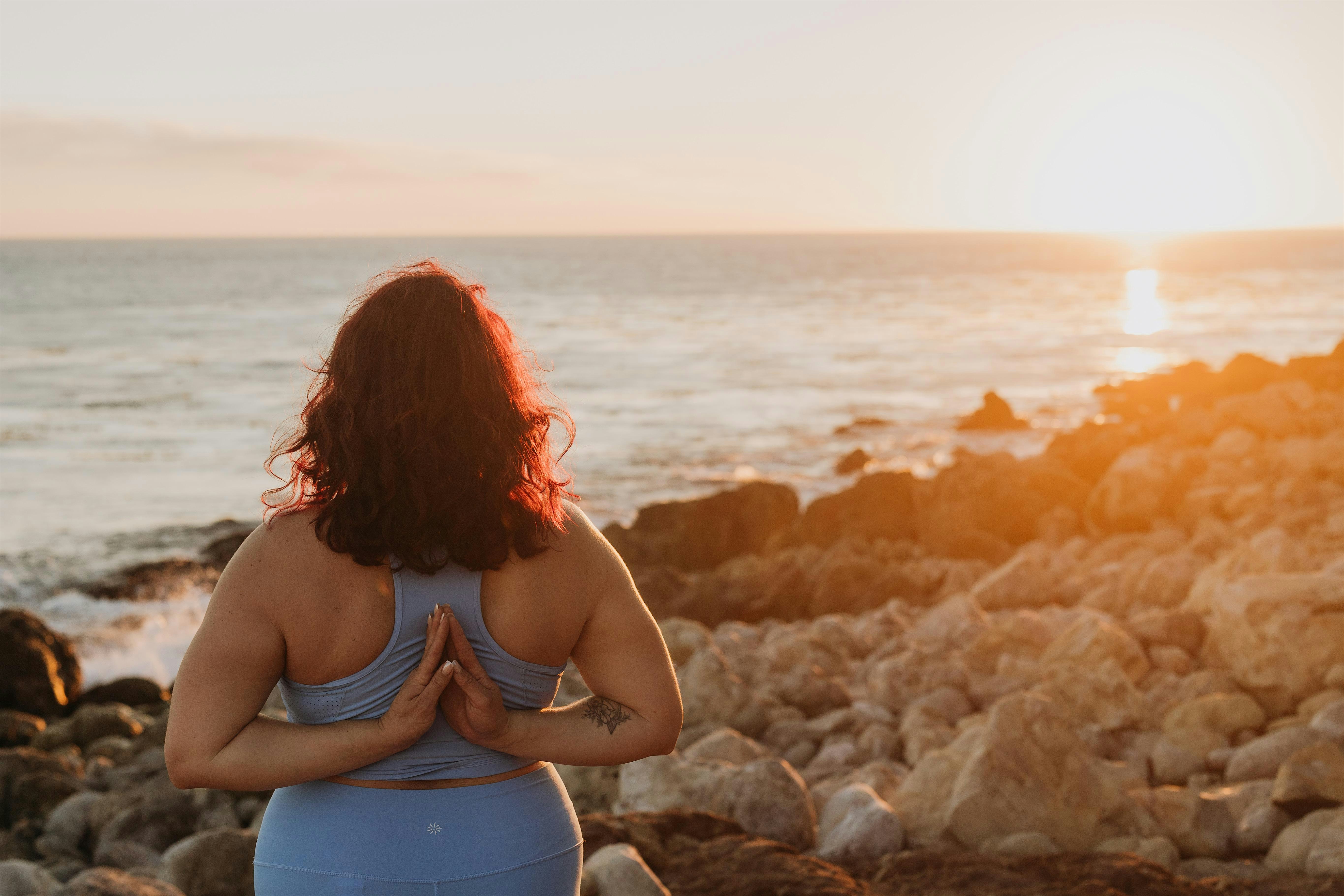 morning yoga + urban hike + sound bath at signal hill ☀️