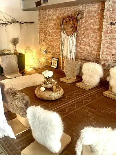 Vernal Equinox Chakra Clearing & Group Hypnosis